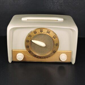 Vintage 1950 Admiral Radio Model 5E23 - Tested Working - Made In Canada